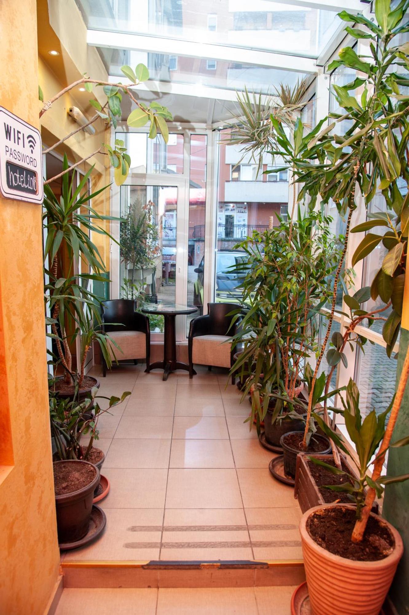 Hotel North City Косовска-Митровица Экстерьер фото