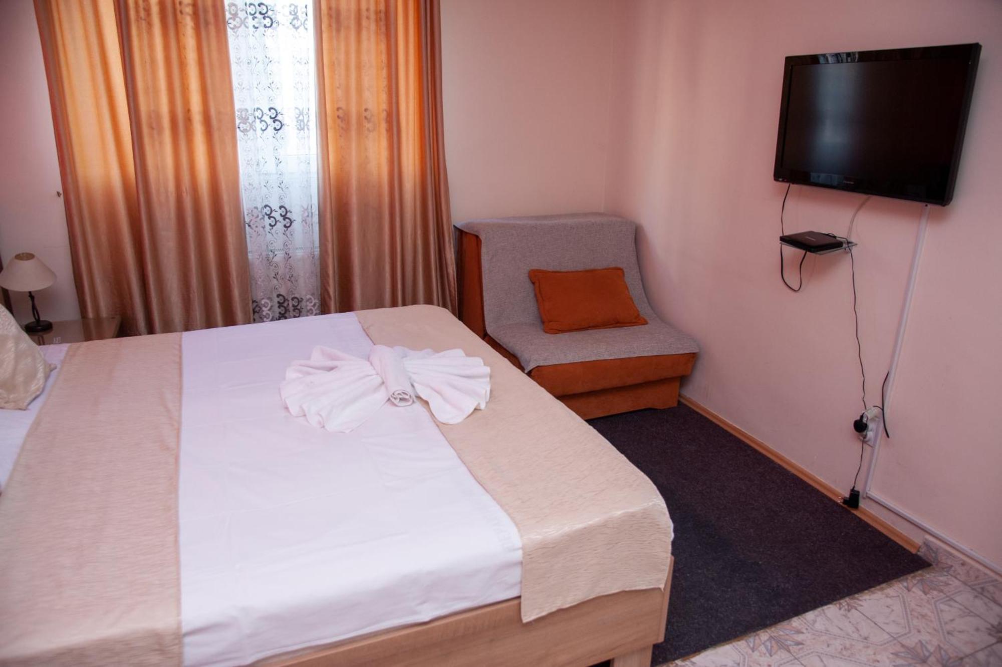 Hotel North City Косовска-Митровица Экстерьер фото
